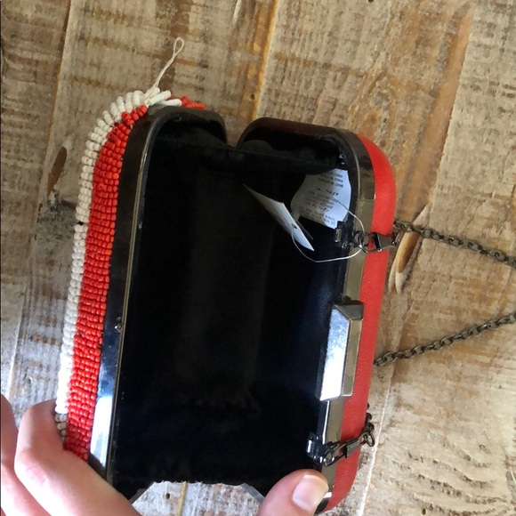 NWT beaded purse. Beaded clutch with optional short chain. Small beaded purse - Picture 3 of 3